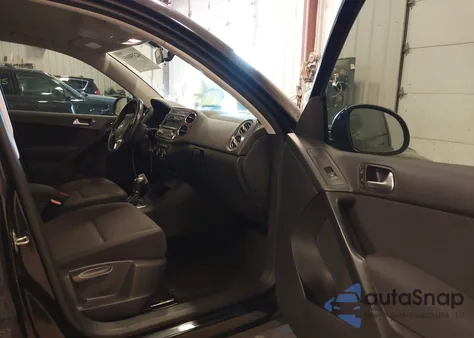 2014 Volkswagen Tiguan S из США, поврежденный, VIN WVGAV3AX9EW614094